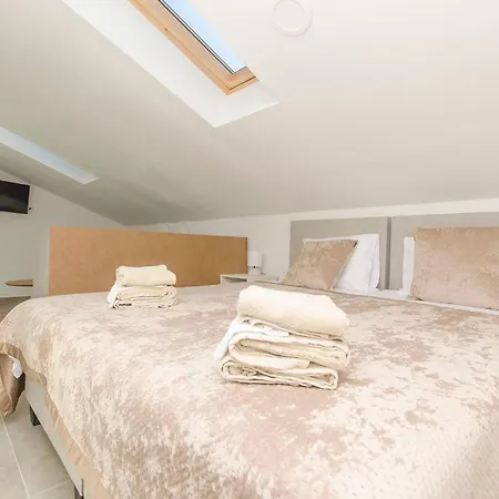 Apartment Danijela Primosten